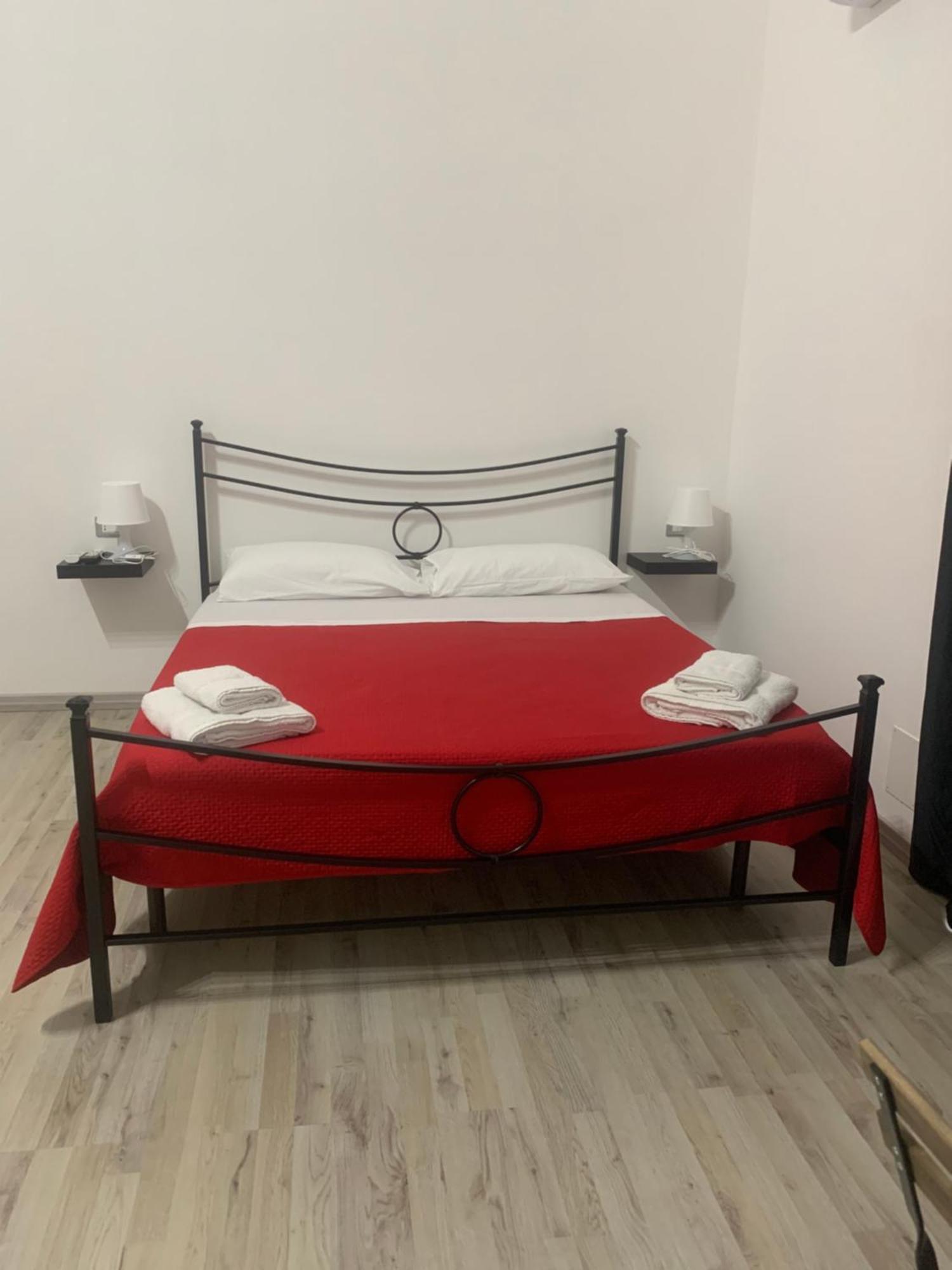 Loft Home Sweet Home Catania Bagian luar foto