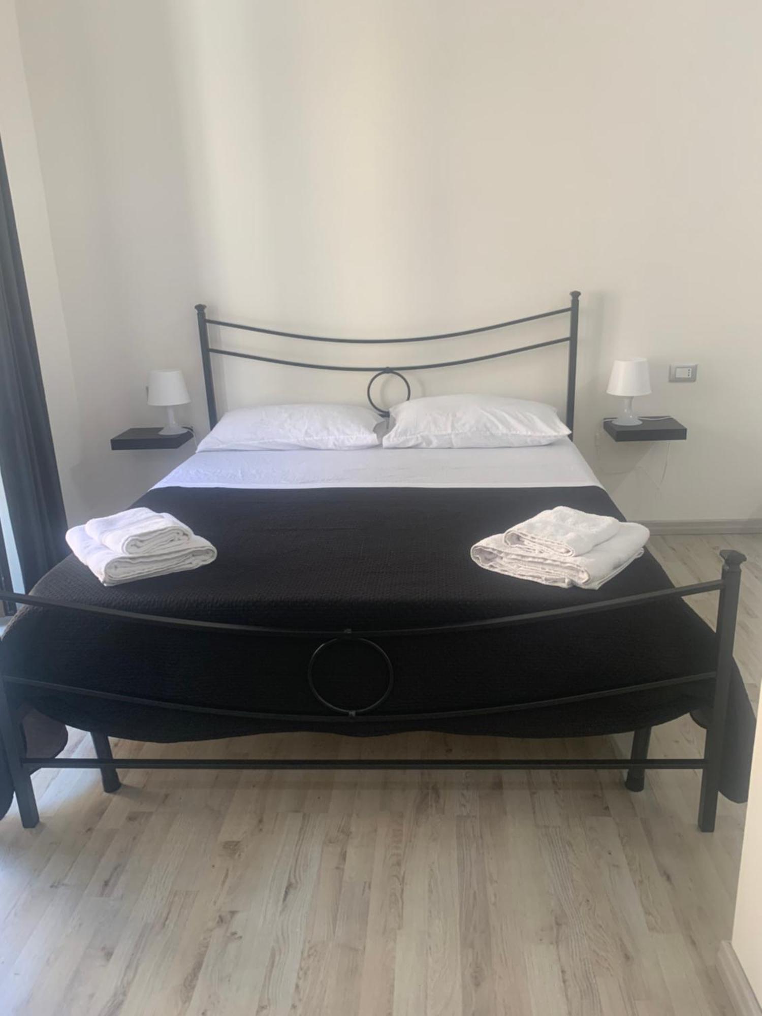 Loft Home Sweet Home Catania Bagian luar foto